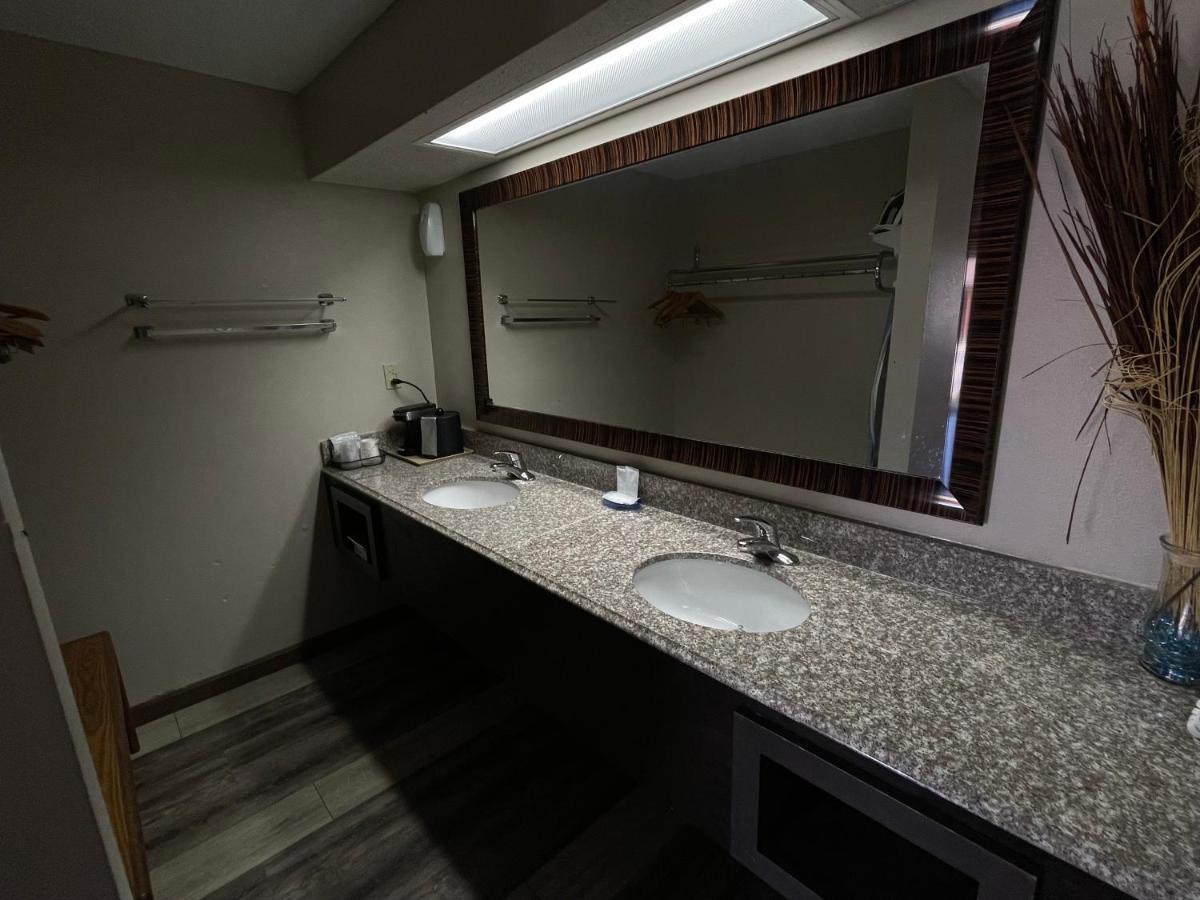 Royal Inn & Suites Mountain Grove Esterno foto