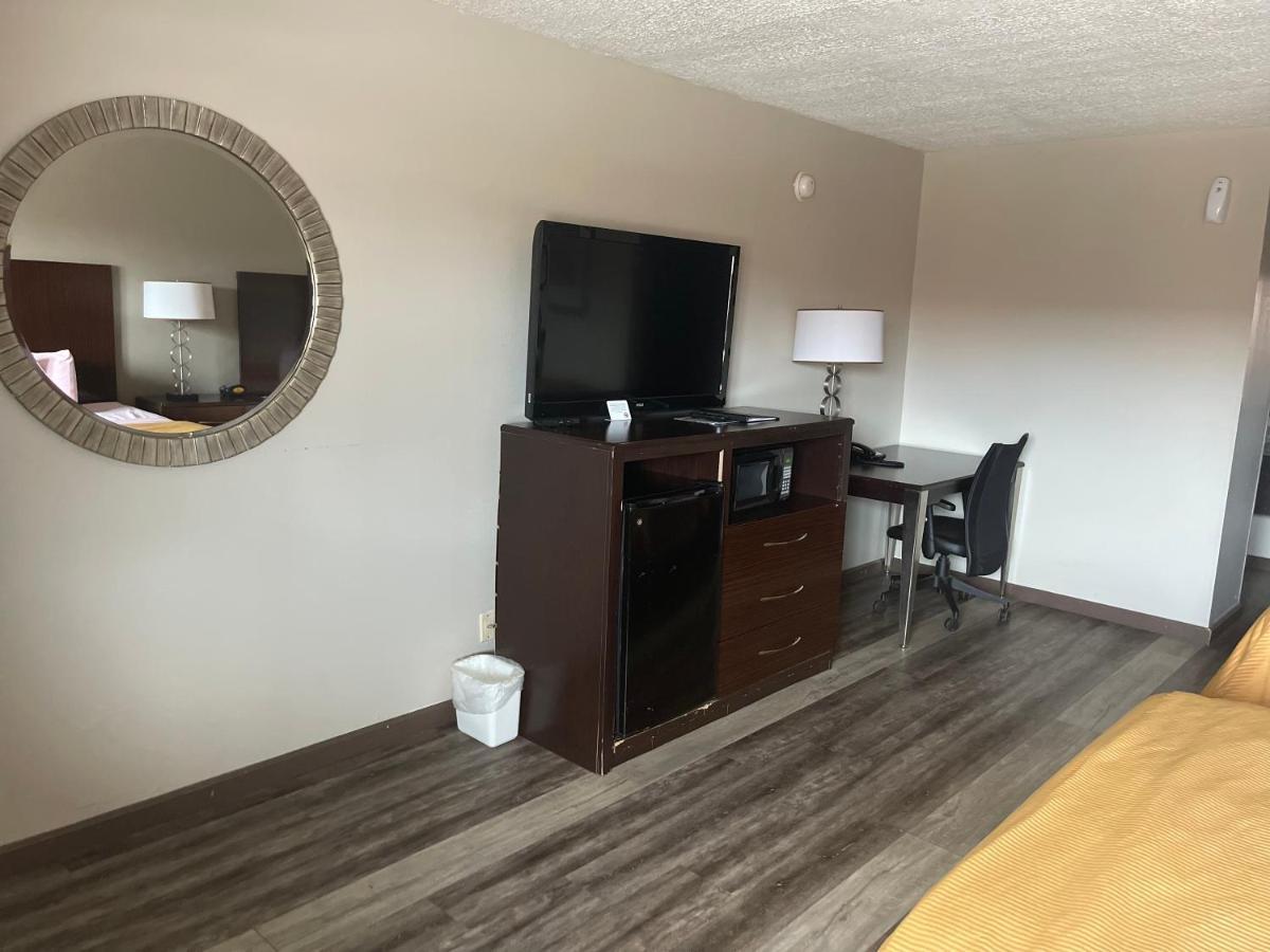 Royal Inn & Suites Mountain Grove Esterno foto